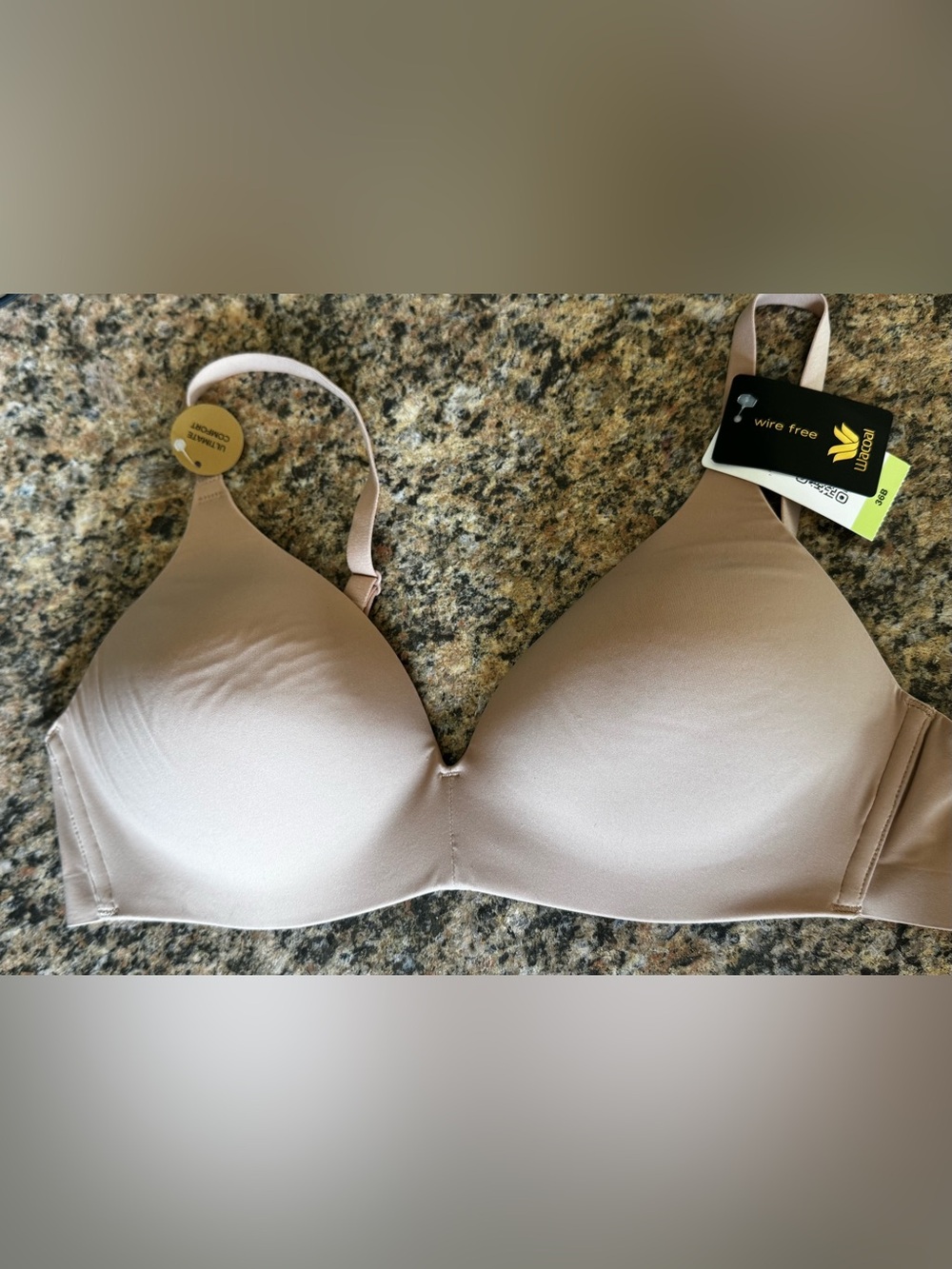 NWT Wacoal Women's 36B Comfort First Wire-Free Contour Bra 856339 Roebuck smooth